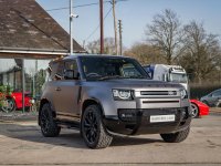 LAND ROVER DEFENDER 90