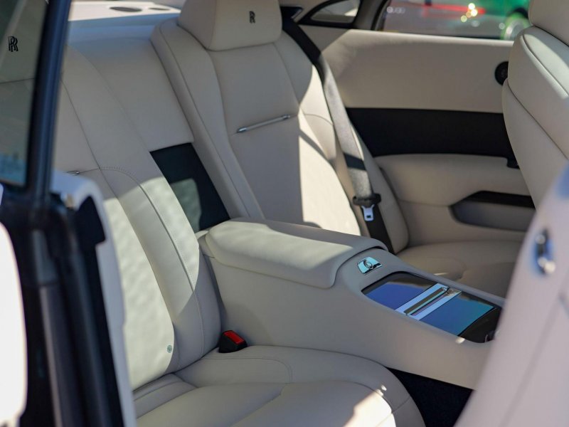 ROLLS-ROYCE WRAITH
