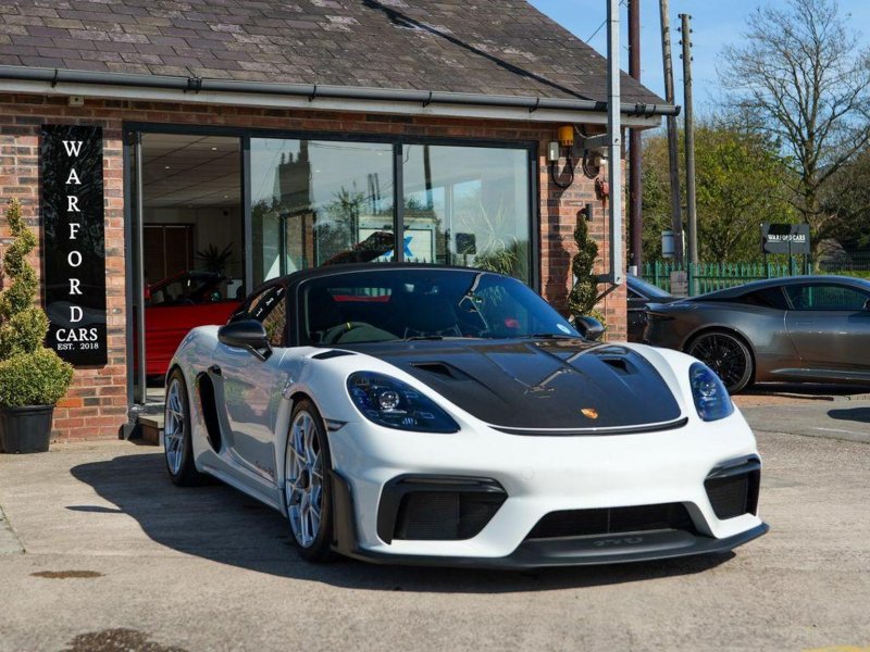 PORSCHE 718 SPYDER