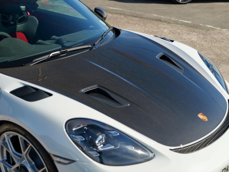 PORSCHE 718 SPYDER
