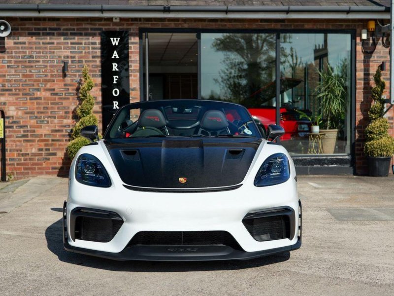 PORSCHE 718 SPYDER