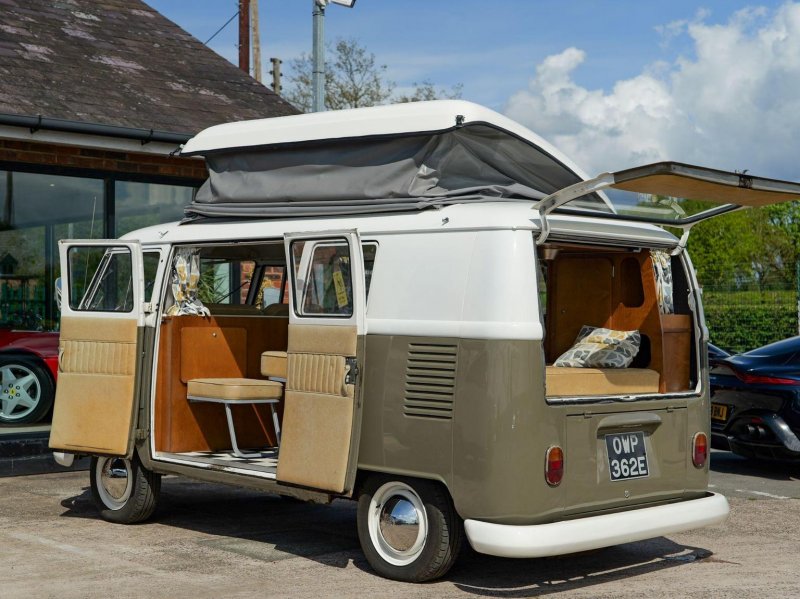 VOLKSWAGEN CAMPERVAN