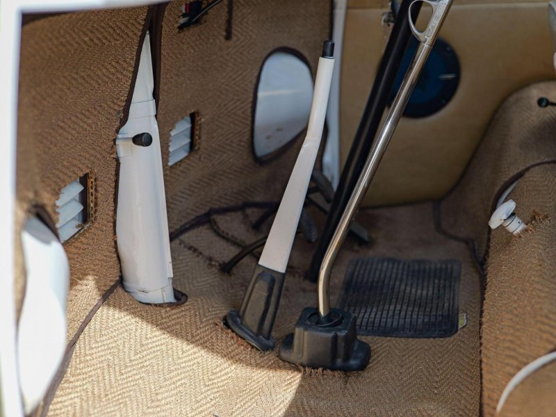 VOLKSWAGEN CAMPERVAN
