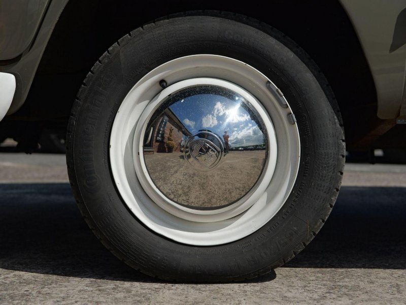 VOLKSWAGEN CAMPERVAN