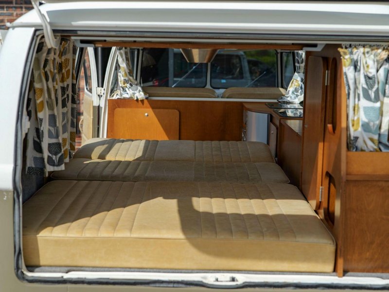 VOLKSWAGEN CAMPERVAN