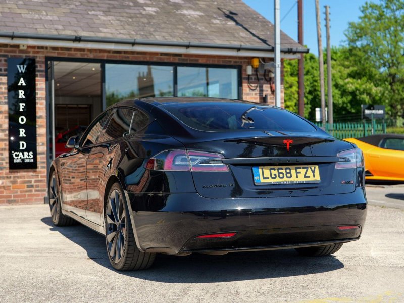 TESLA MODEL S