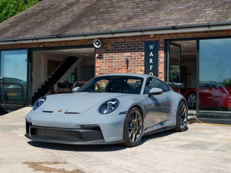 PORSCHE 911