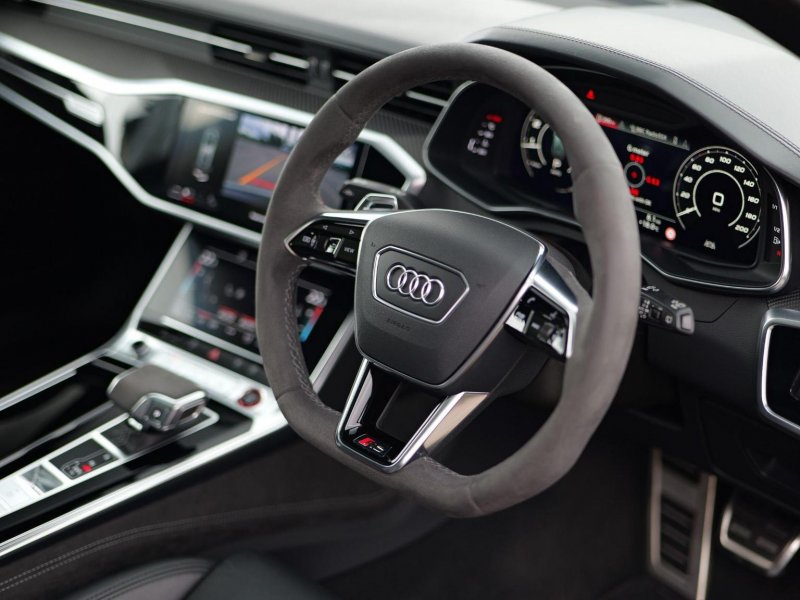 AUDI RS6